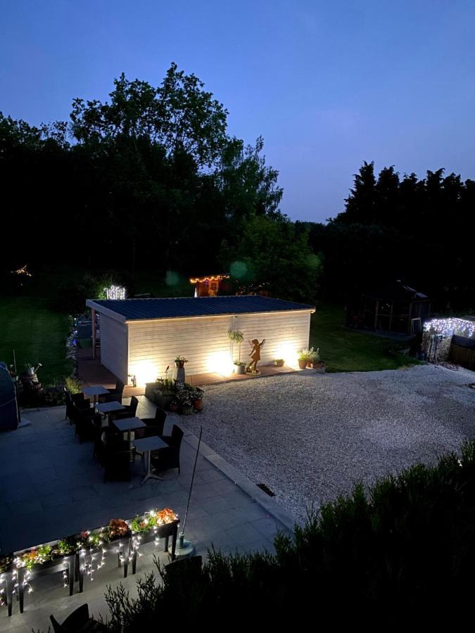 Le Chateau De Frankie Spas-Saunas Grand-Reng Esterno foto