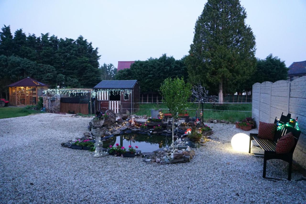 Le Chateau De Frankie Spas-Saunas Grand-Reng Esterno foto