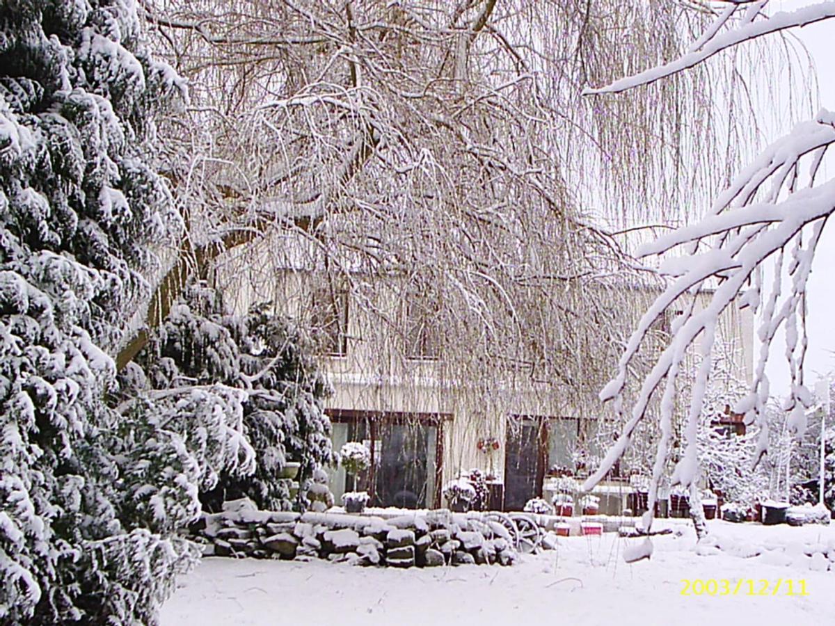 Le Chateau De Frankie Spas-Saunas Grand-Reng Esterno foto