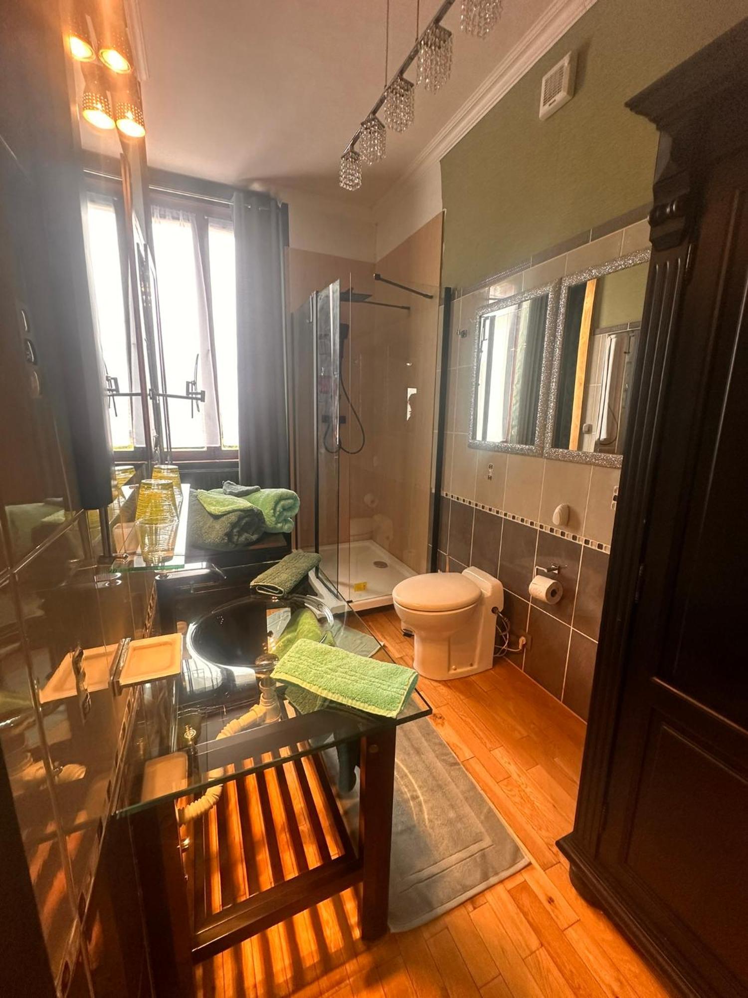 Le Chateau De Frankie Spas-Saunas Grand-Reng Esterno foto